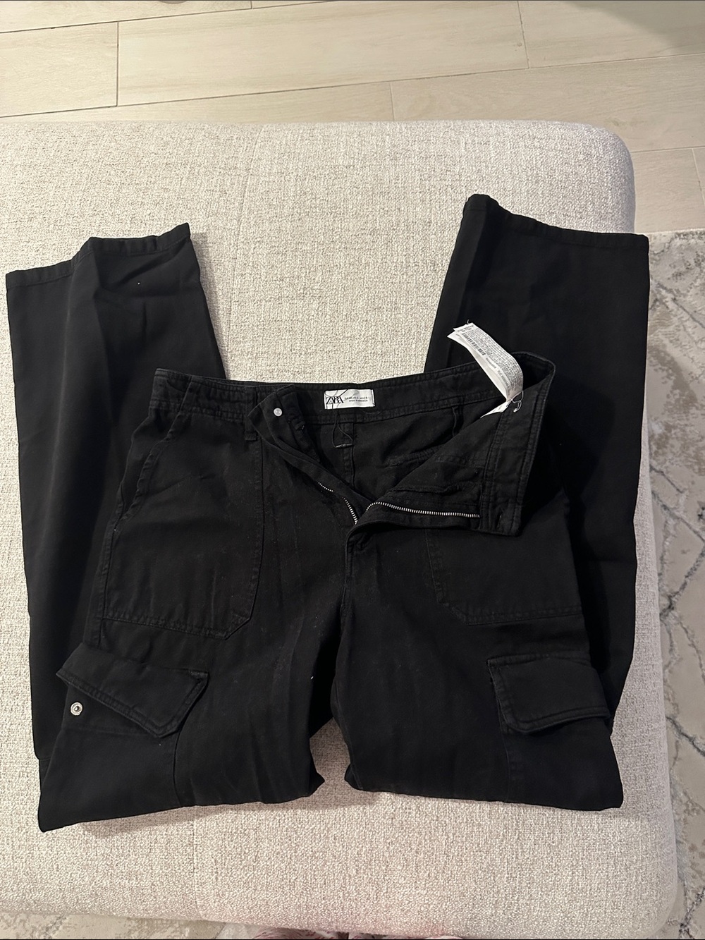Black Women’s Cargo Jeans - Zara
